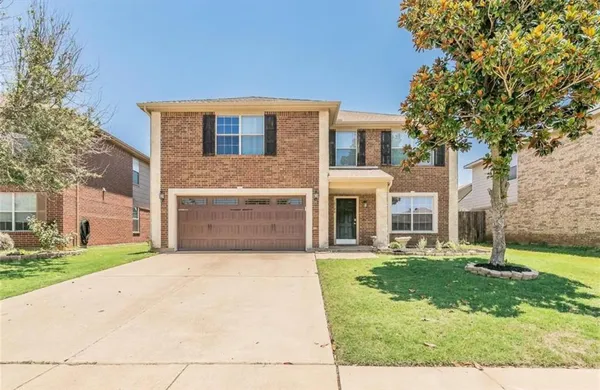$375,000 | 10708 Emerald Park Lane, Fort Worth, TX 76052