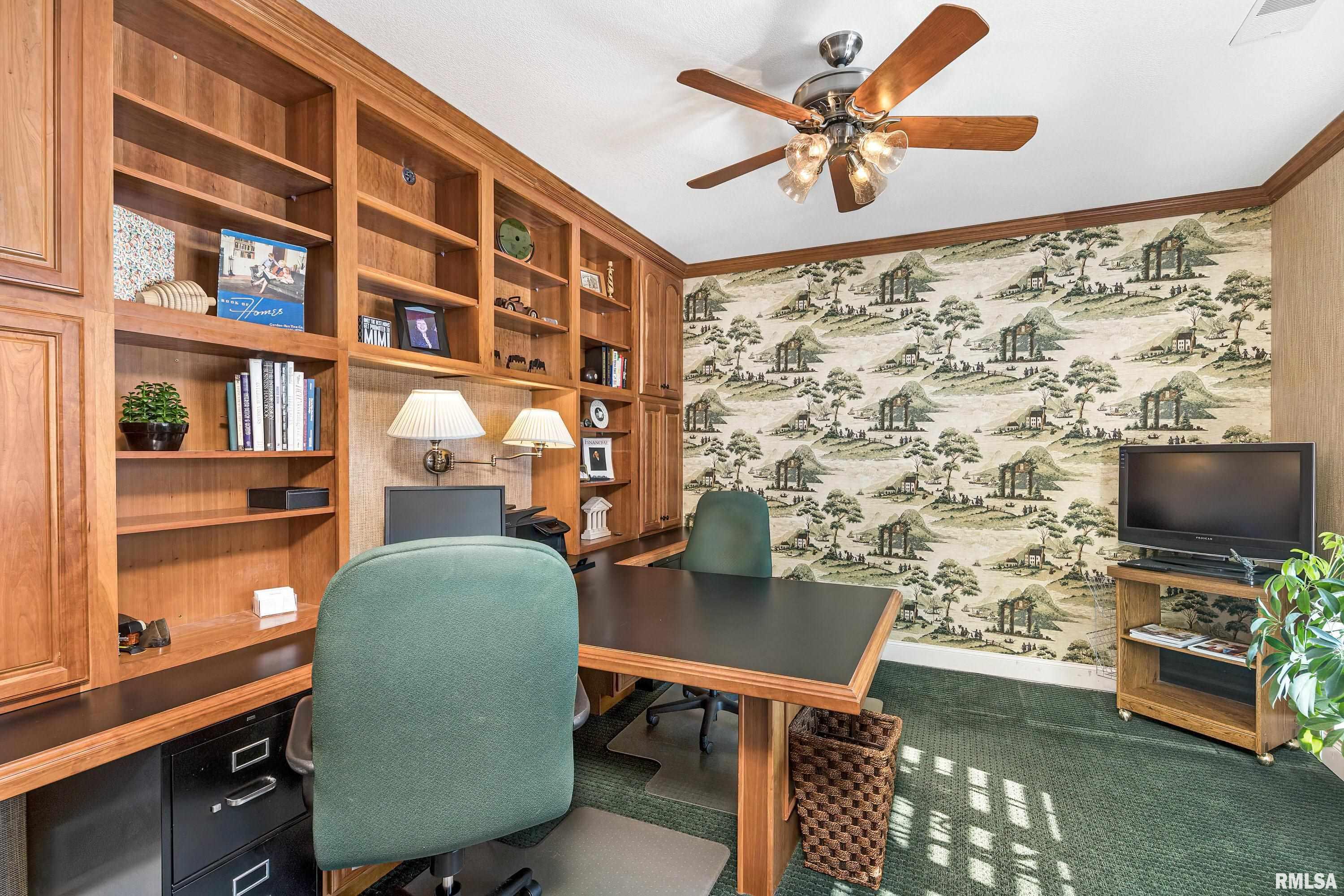 4412 River Drive, Unit 401 Moline, IL 61265 - Photo 24 of 39