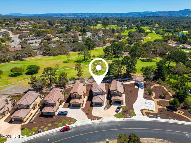 a view of a golf course