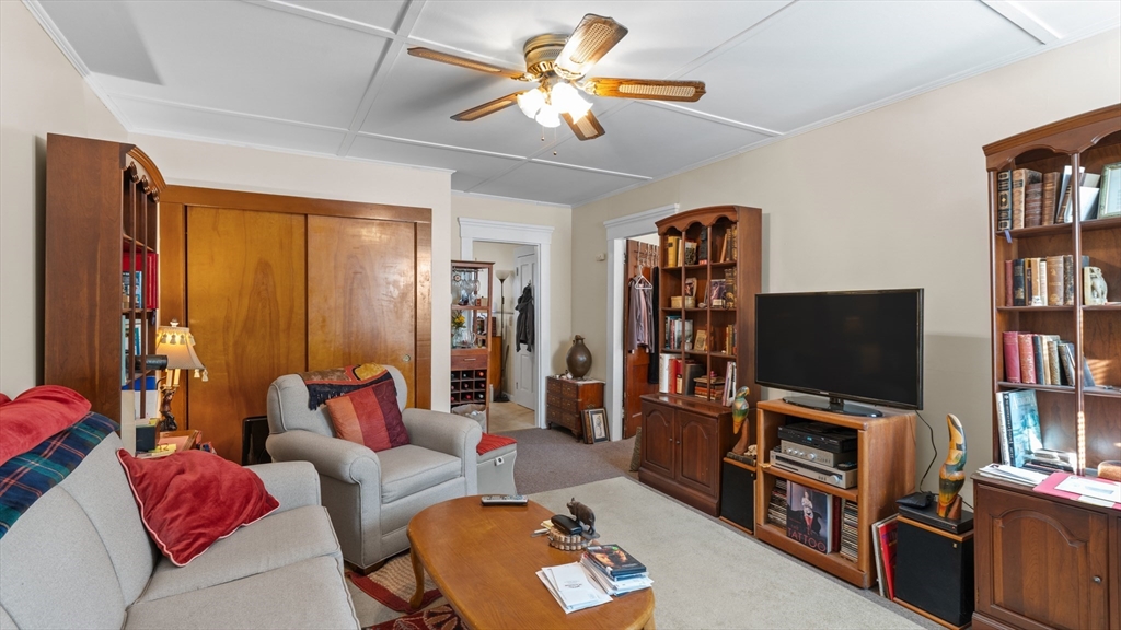 5 B Street Douglas, MA 01516 - Photo 8 of 42