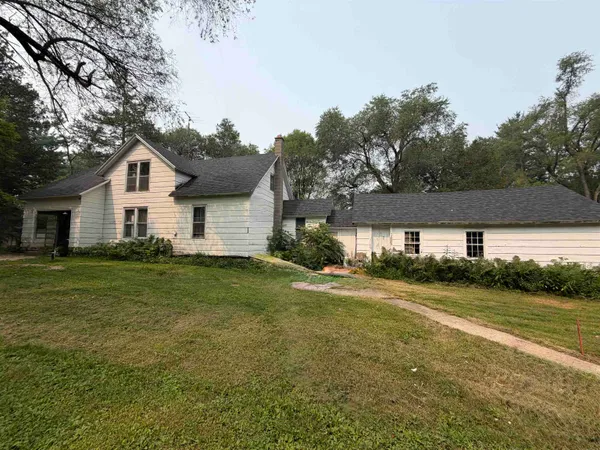 $189,900 | W7868 Highway 152, Wautoma, WI 54982