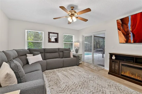 $395,000 | 9441 Pine Tree Drive, Lake Wales, FL 33898