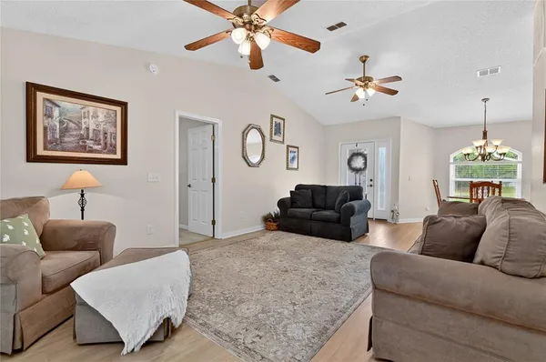 $395,000 | 9441 Pine Tree Drive, Lake Wales, FL 33898