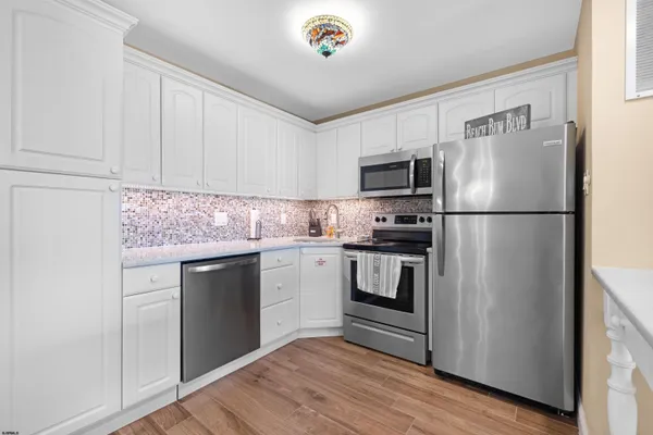 $559,999 | 400 East Marina Court, Unit 104A, Wildwood, NJ 08260