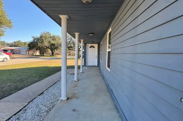 $1,250 | 1205 15th Street, Hempstead, TX 77445