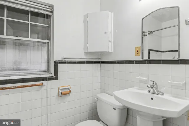 $1,295 | 10 Swan Street, Unit B, Harrisburg, PA 17111