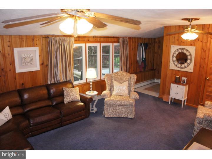 642 Maplewood Road Springfield, PA 19064 - Photo 14 of 23 Family Room