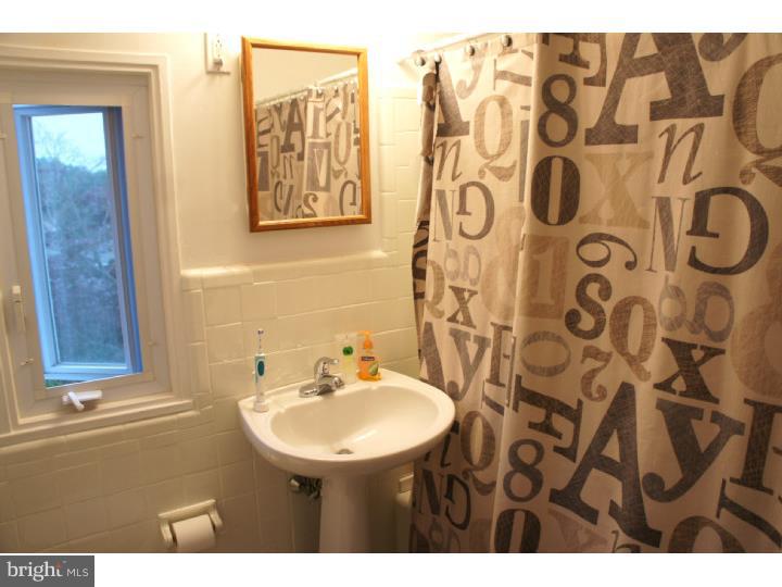 642 Maplewood Road Springfield, PA 19064 - Photo 21 of 23 Bathroom