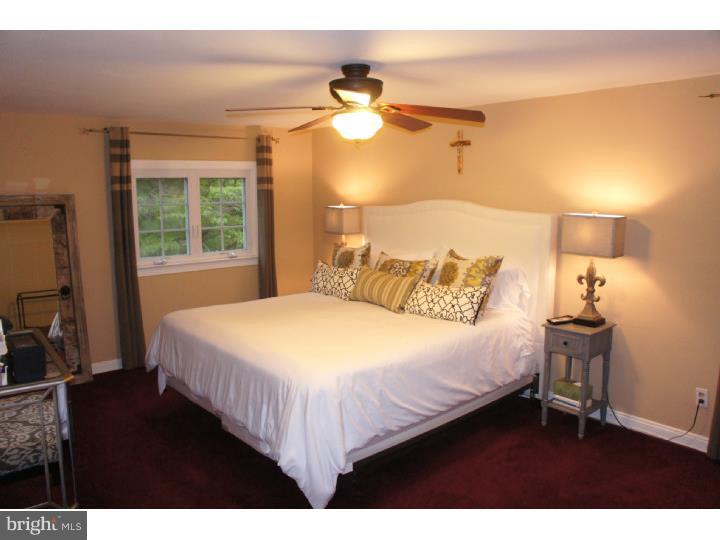 642 Maplewood Road Springfield, PA 19064 - Photo 9 of 23 Bedroom - Main