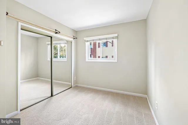 $2,800 | 53 Skyhill Road, Unit 204, Alexandria, VA 22314