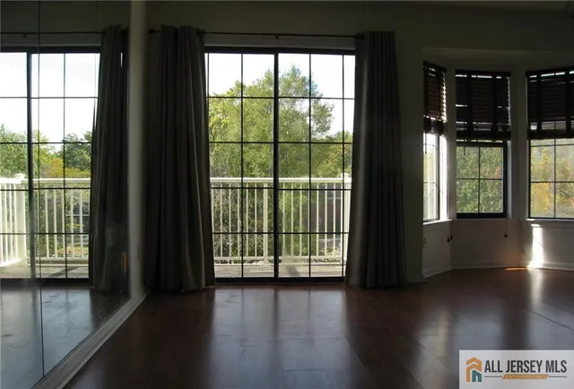 $1,900 | 83 Crosspointe Drive, Unit 83, East Brunswick, NJ 08816