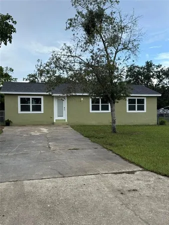 $1,800 | 2549 Olive Avenue, Lake Wales, FL 33898