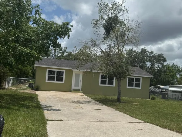 $1,800 | 2549 Olive Avenue, Lake Wales, FL 33898