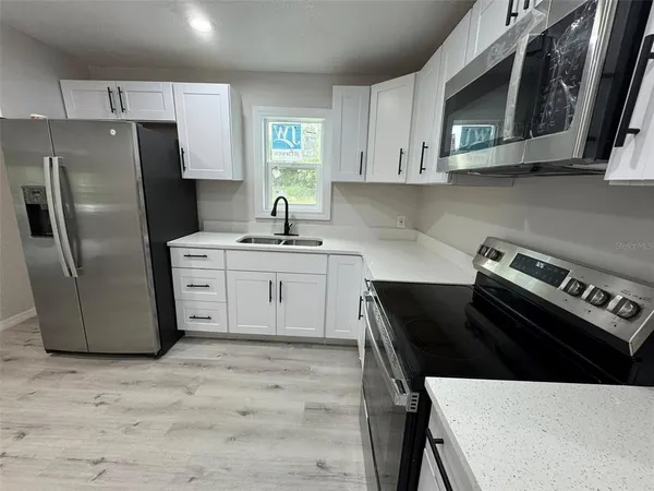 $1,800 | 2549 Olive Avenue, Lake Wales, FL 33898