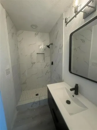 $1,800 | 2549 Olive Avenue, Lake Wales, FL 33898