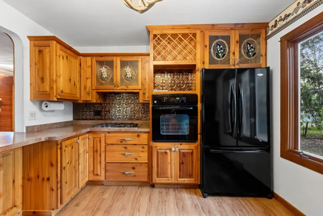 $395,000 | W5424 North Shore Drive, Shawano, WI 54166