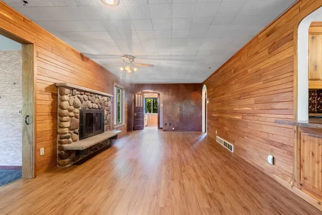 $395,000 | W5424 North Shore Drive, Shawano, WI 54166