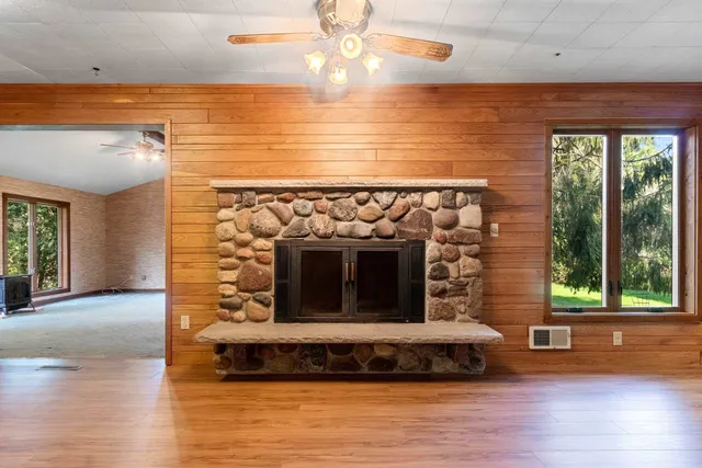 $395,000 | W5424 North Shore Drive, Shawano, WI 54166