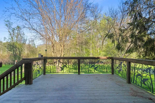 $395,000 | W5424 North Shore Drive, Shawano, WI 54166