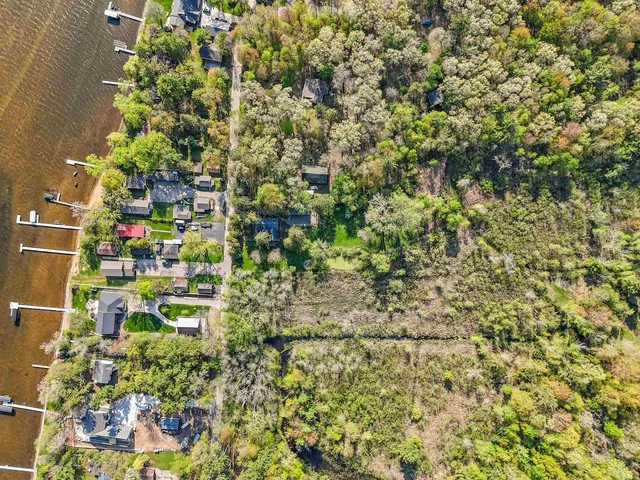 $395,000 | W5424 North Shore Drive, Shawano, WI 54166