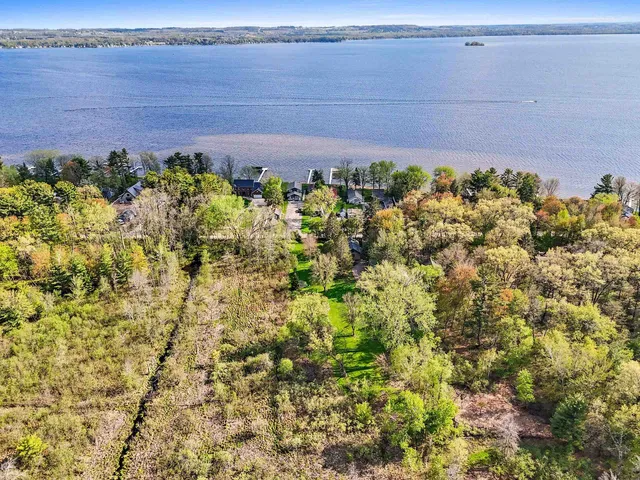 $395,000 | W5424 North Shore Drive, Shawano, WI 54166