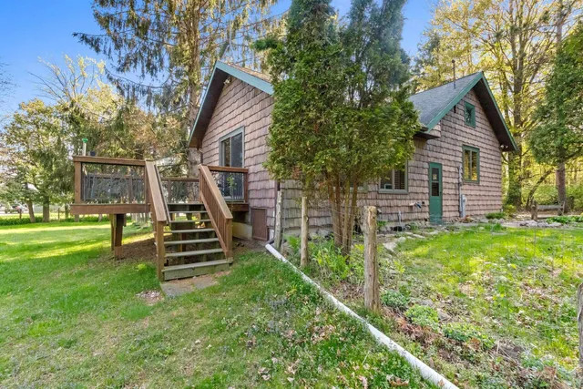 $395,000 | W5424 North Shore Drive, Shawano, WI 54166