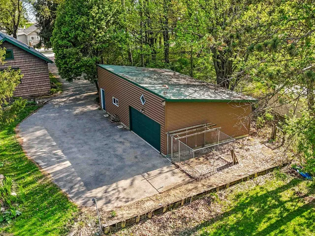 $395,000 | W5424 North Shore Drive, Shawano, WI 54166