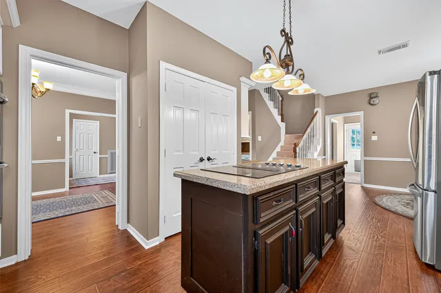 $450,000 | 1519 Lofty Maple Trail, Houston, TX 77345