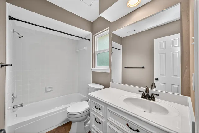 $450,000 | 1519 Lofty Maple Trail, Houston, TX 77345