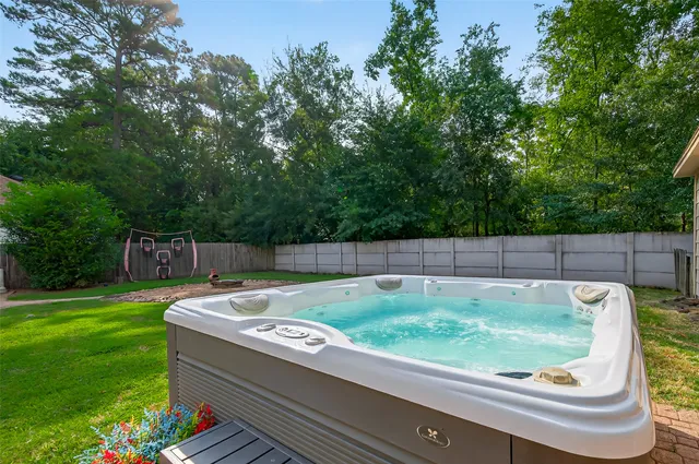 $450,000 | 1519 Lofty Maple Trail, Houston, TX 77345