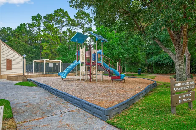 $450,000 | 1519 Lofty Maple Trail, Houston, TX 77345