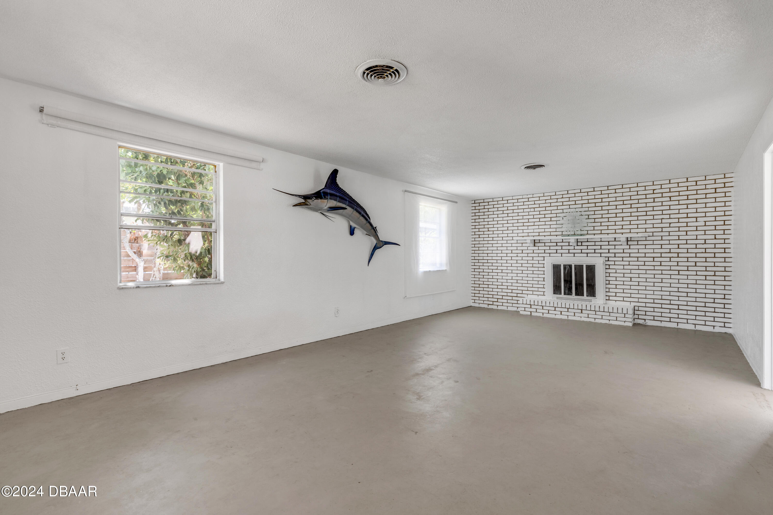 909 Pineapple Road South Daytona, FL 32119 - Photo 12 of 68 Living Room 1.1