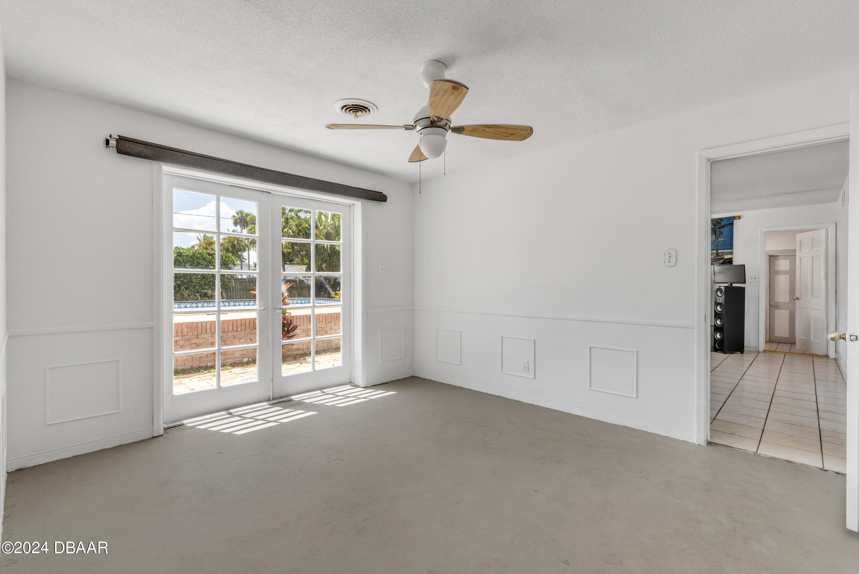 909 Pineapple Road South Daytona, FL 32119 - Photo 17 of 68 Dining Room 1.1