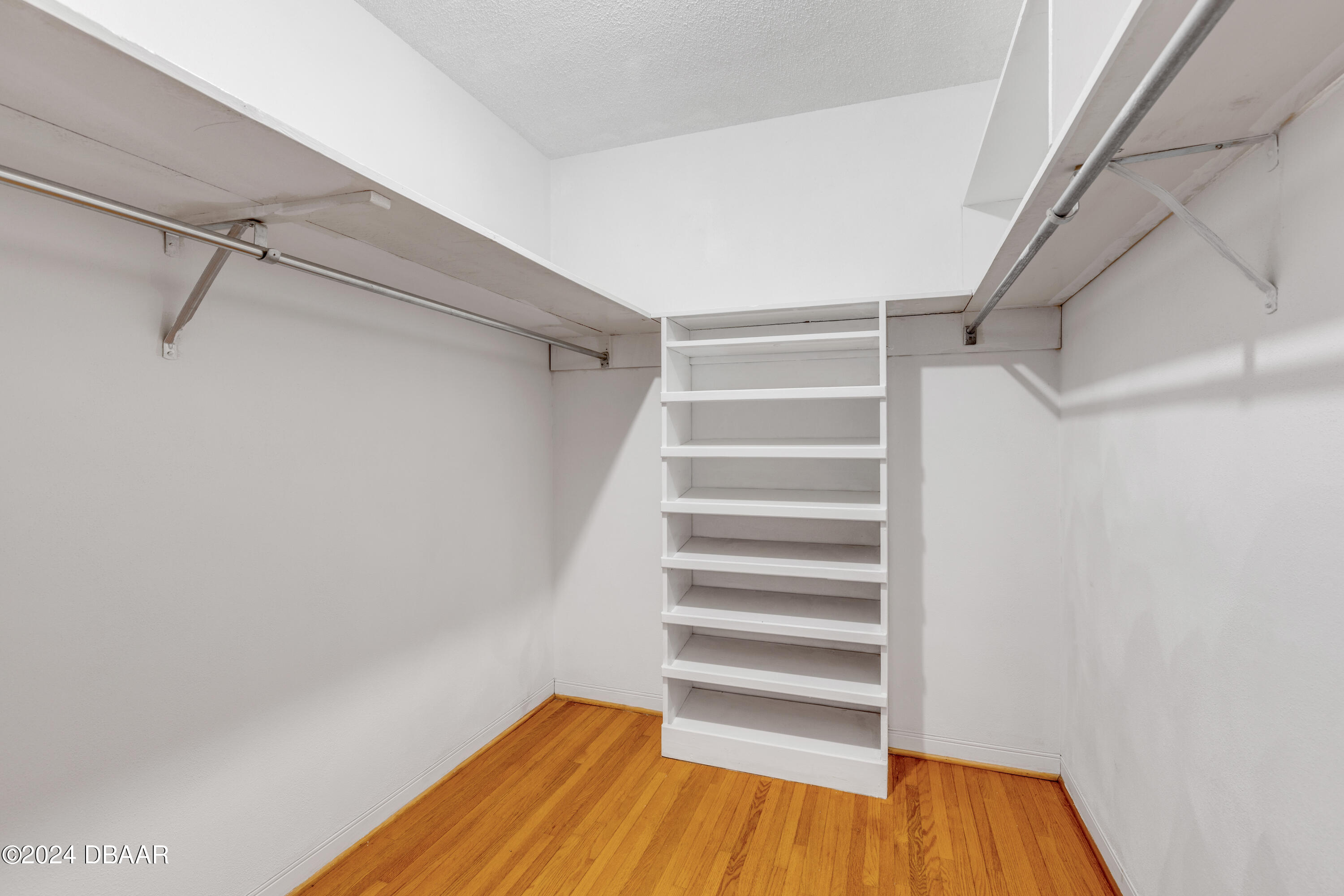 909 Pineapple Road South Daytona, FL 32119 - Photo 33 of 68 Primary Walk-in Closet