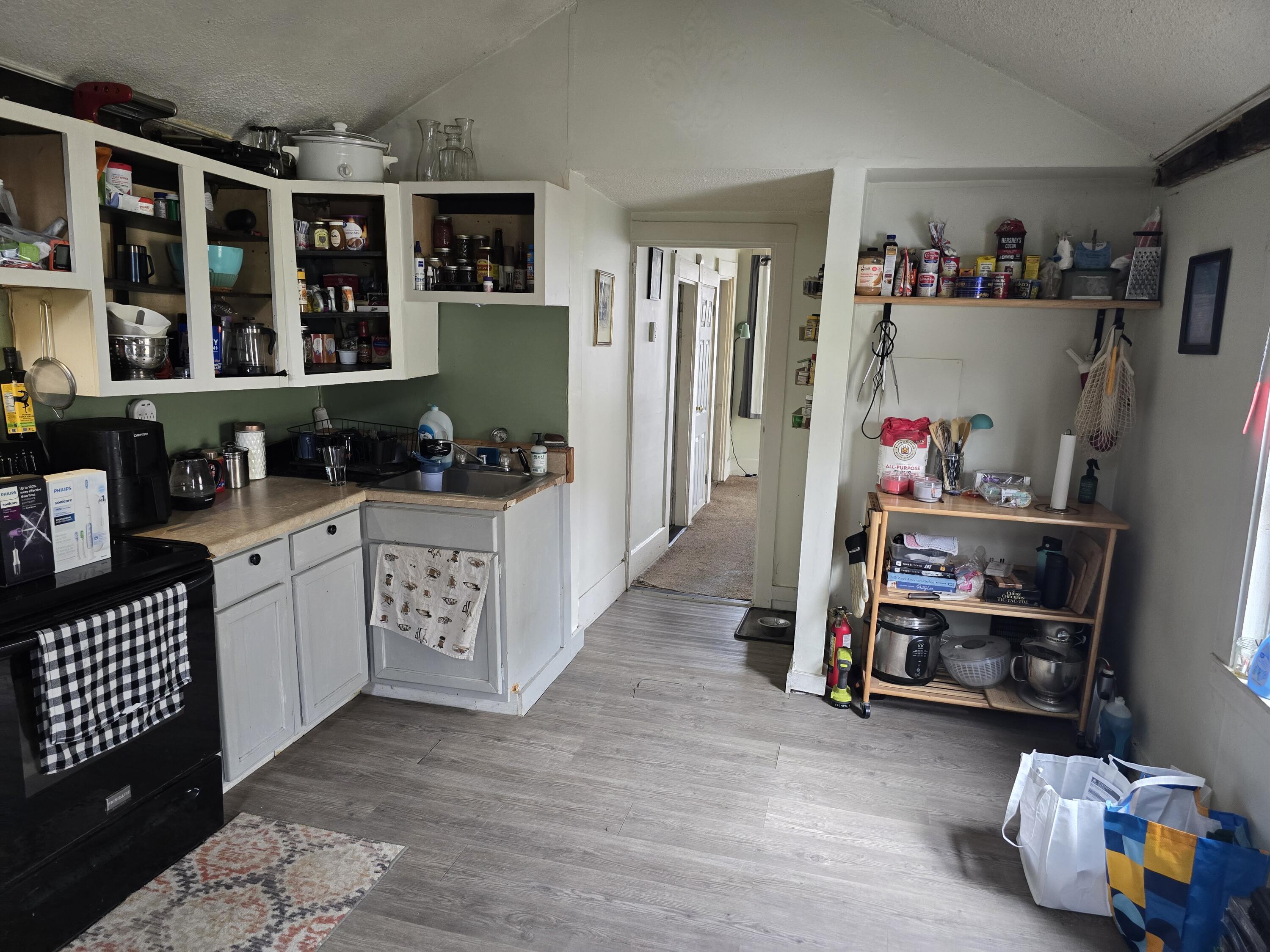 335 Water Street Hallowell, ME 04347 - Photo 3 of 5 20250408_112056