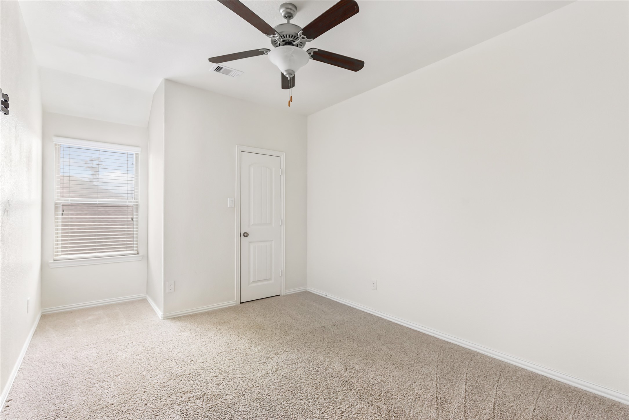 910 South Chamfer Way Crosby, TX 77532 - Photo 45 of 49