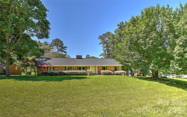 $415,000 | 5026 Kittredge Road, Mint Hill, NC 28227