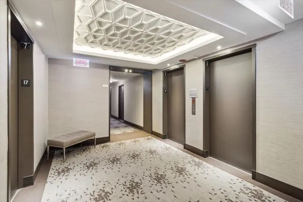 $2,295 | 3550 North Lake Shore Drive, Unit 1712, Chicago, IL 60657
