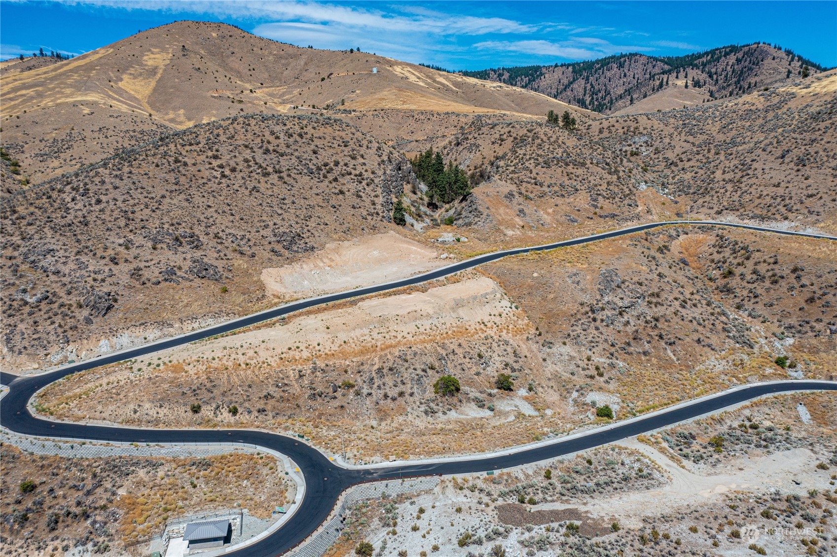 929 Long Drive Chelan, WA 98816 - Photo 17 of 23 a view of balcony with wooden floor