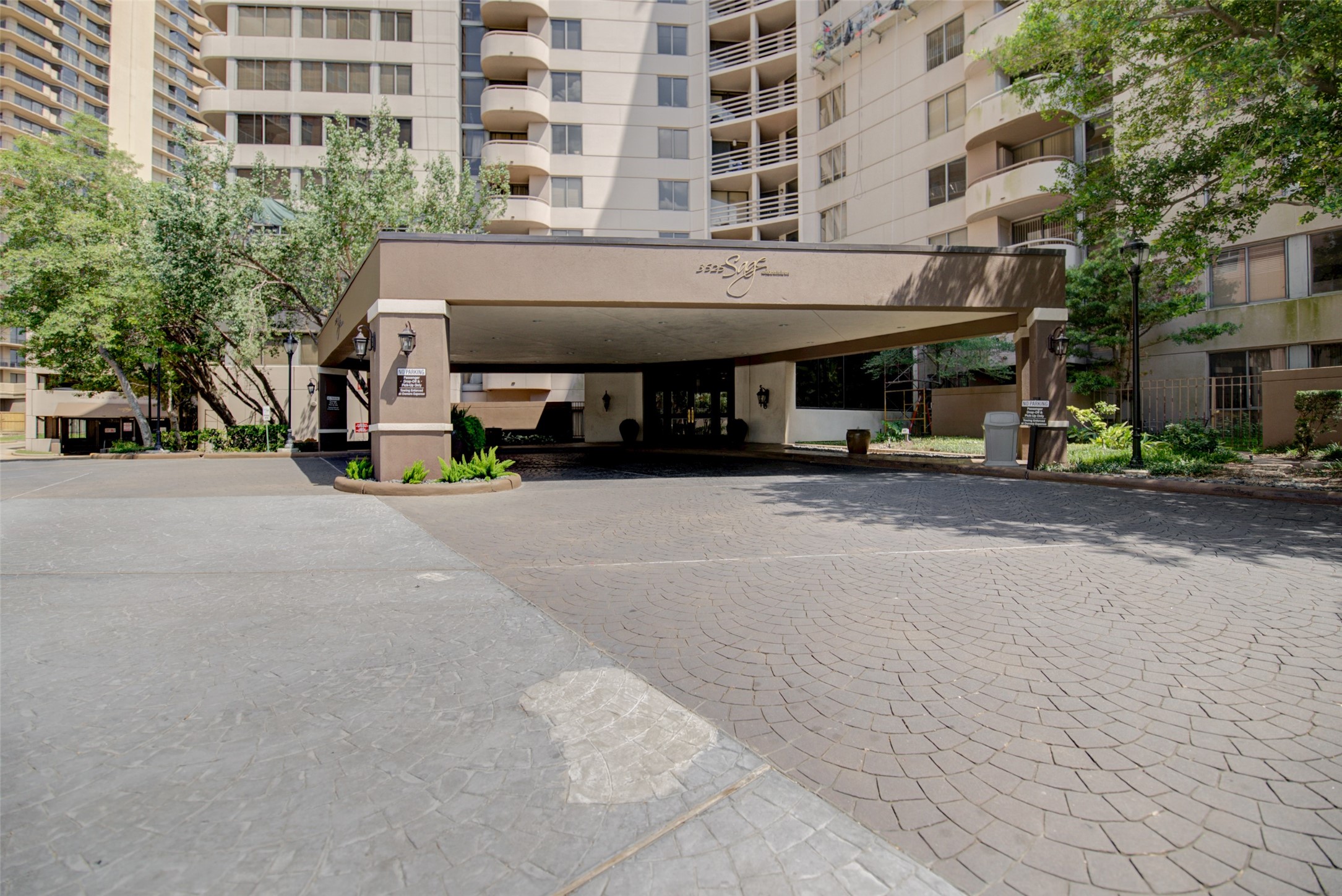 3525 Sage Road, Unit 407 Houston, TX 77056 - Photo 42 of 45