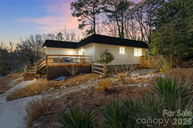 $515,000 | 16137 Tana Tea Circle, Tega Cay, SC 29708