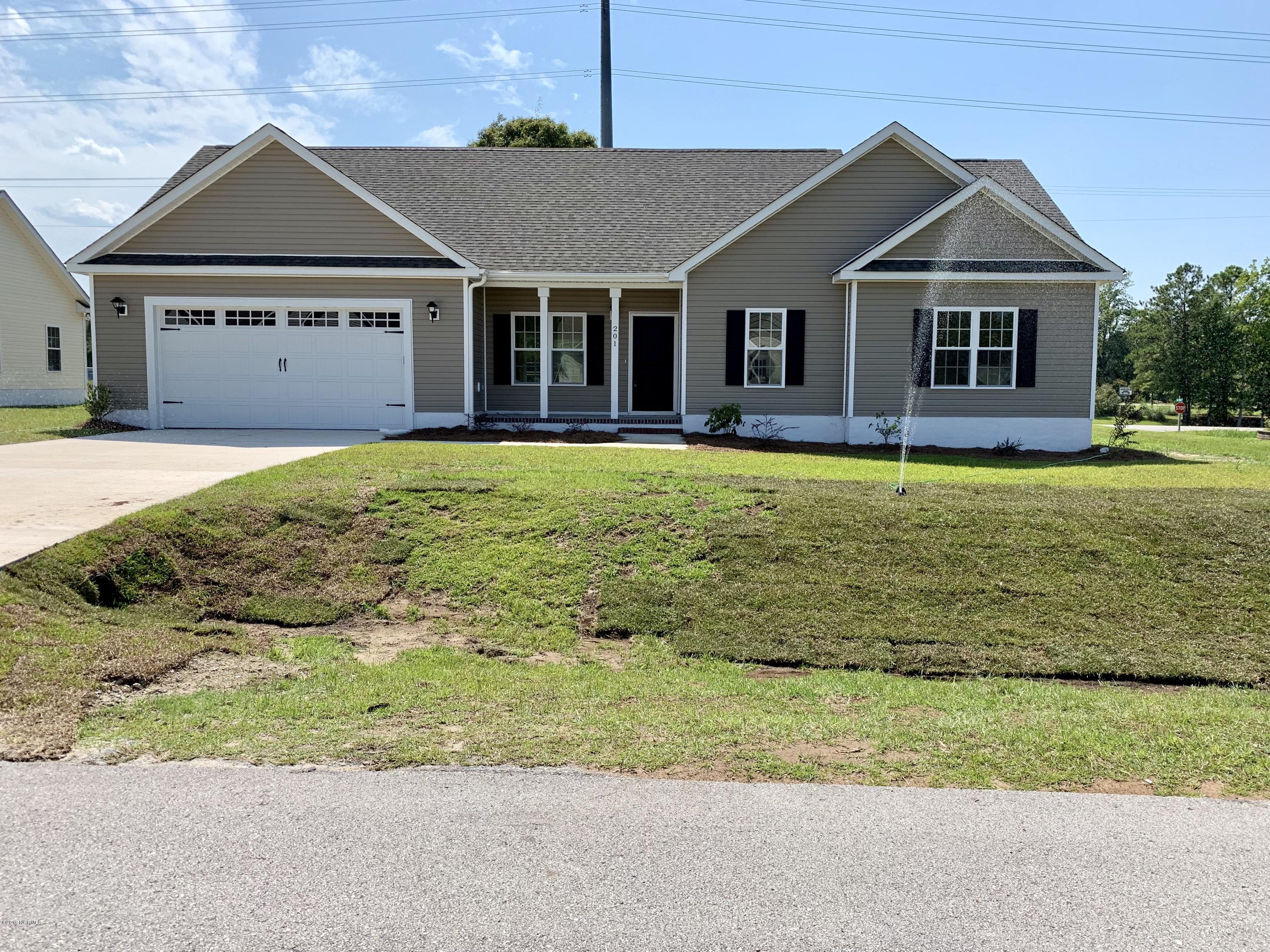 201 Echo Ridge Road Swansboro, NC 28584 - Photo 1 of 63 A Wonderful Place to Call Home!!