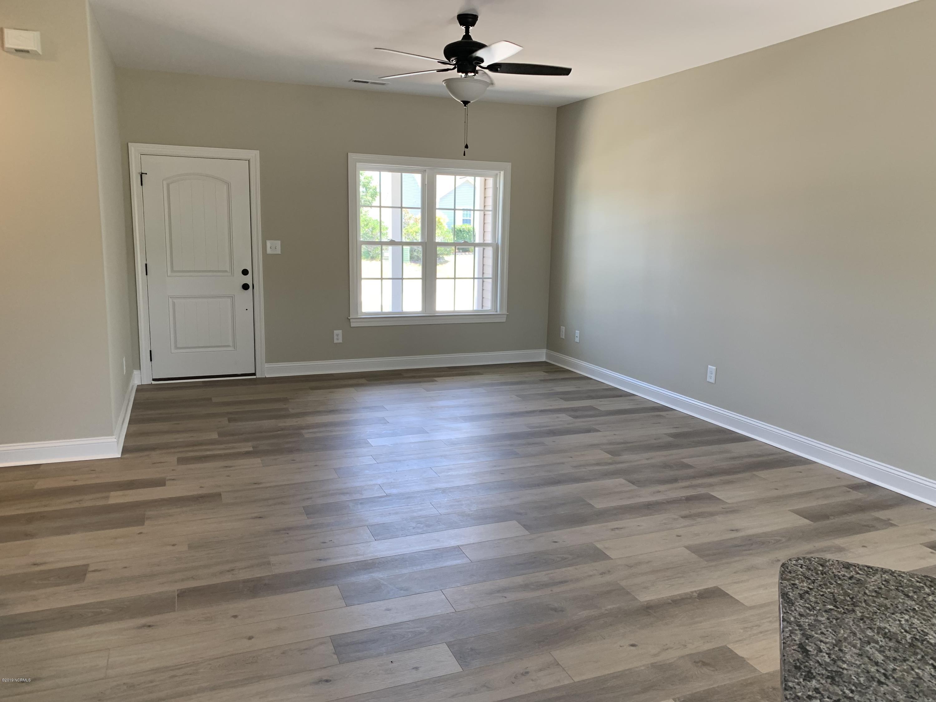 201 Echo Ridge Road Swansboro, NC 28584 - Photo 10 of 63 Living Area