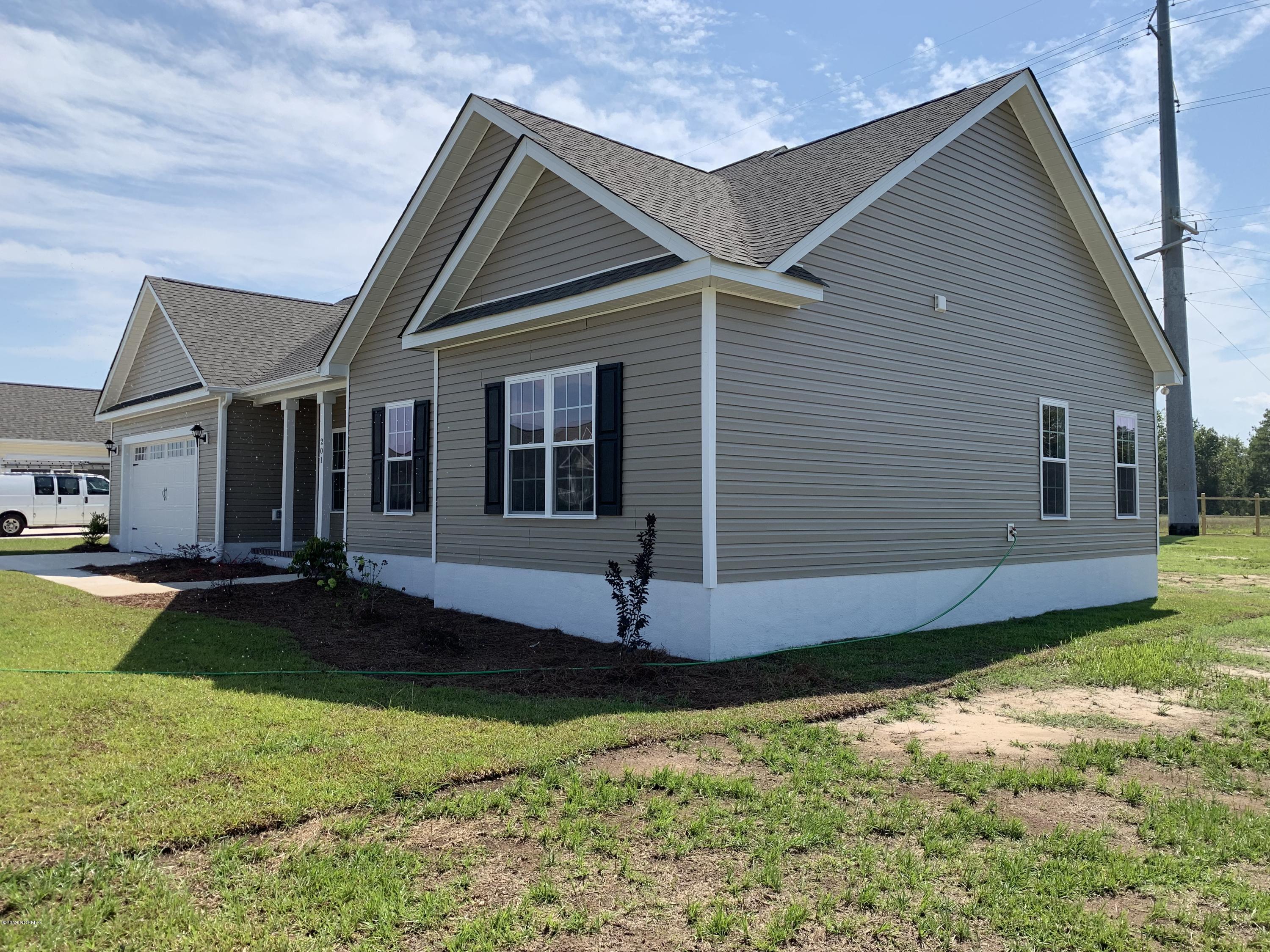 201 Echo Ridge Road Swansboro, NC 28584 - Photo 59 of 63 Right Side Corner of House