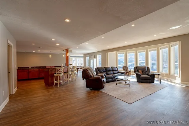 $2,250,000 | 345 Liahona Circle, Sunrise Beach, MO 65079