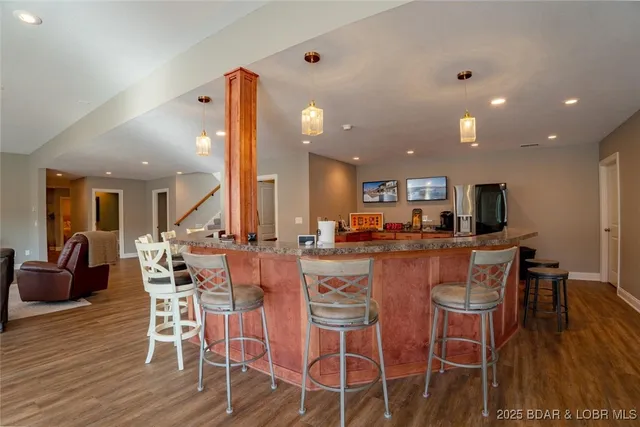 $2,250,000 | 345 Liahona Circle, Sunrise Beach, MO 65079