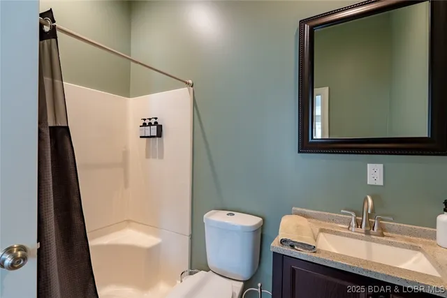 $2,250,000 | 345 Liahona Circle, Sunrise Beach, MO 65079