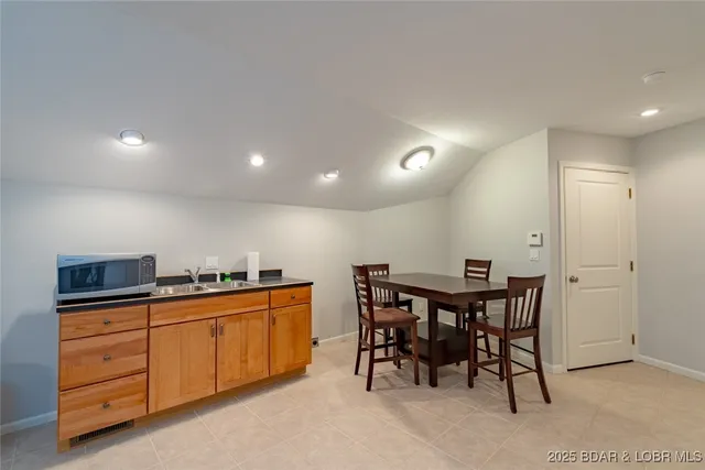 $2,250,000 | 345 Liahona Circle, Sunrise Beach, MO 65079