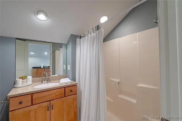 $2,250,000 | 345 Liahona Circle, Sunrise Beach, MO 65079