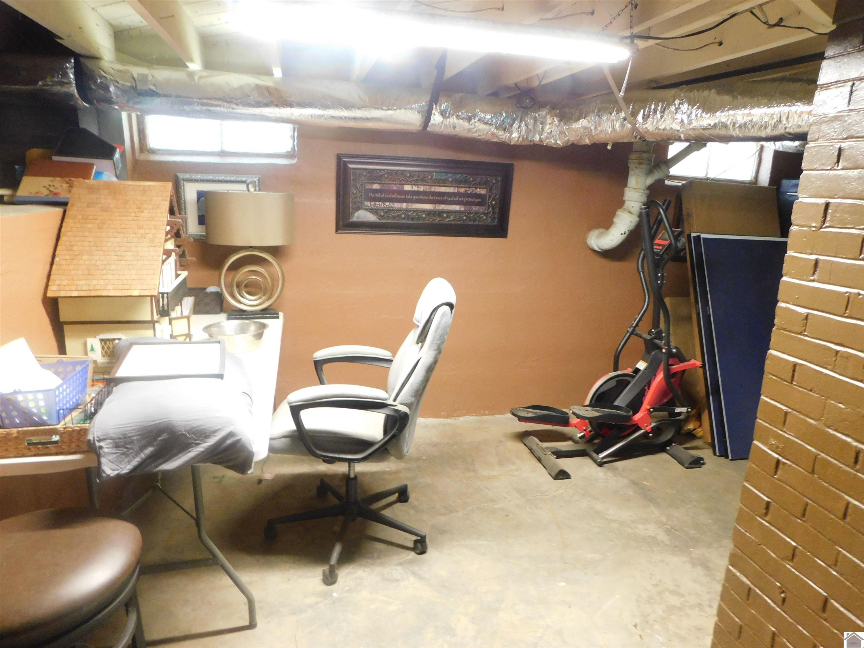 4075 Radio Road Almo, KY 42020 - Photo 21 of 29 OFFICE AREA IN BASEMENT